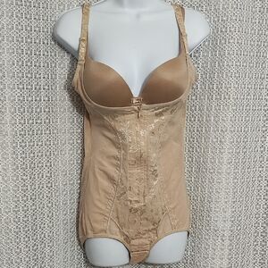 Elegant Tan Shapewear Bodysuit